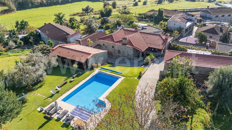 Moradia T9 / Barcelos, Sequeade e Bastuço (São João e Santo Estevão)