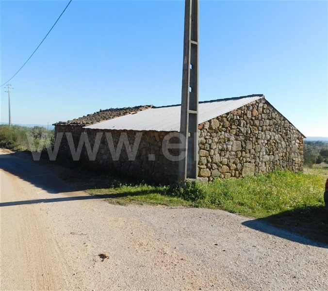 Quintinha  Fundão, Catrão - 1381504 - 2