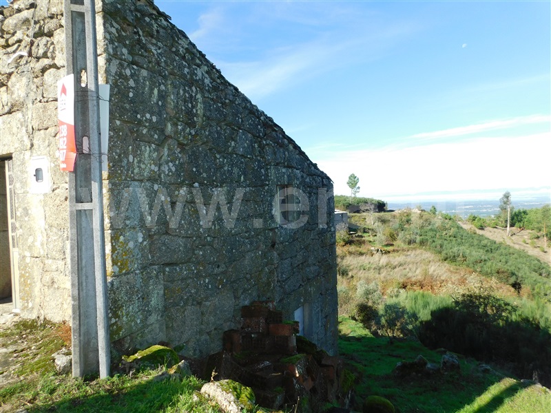 Quintinha  Seia, Santa Marinha e São Martinho - 1440028 - 5