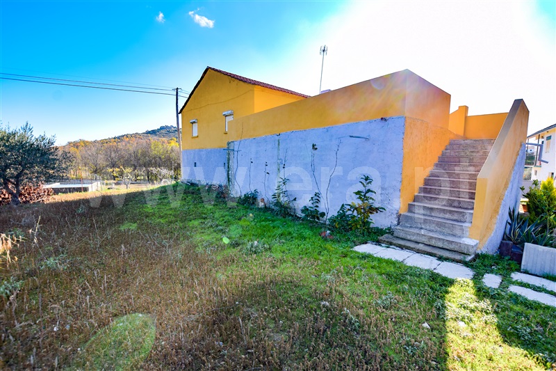 Andar Moradia T2 Bragança, Outeiro - 1229075 - 8