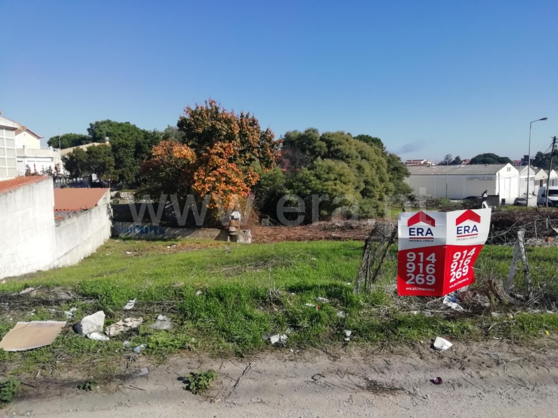 Land for sale in Almada, Portugal — €90,000