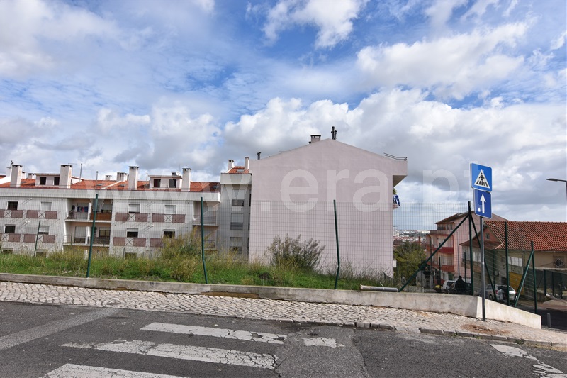 Terreno / Amadora, Brandoa