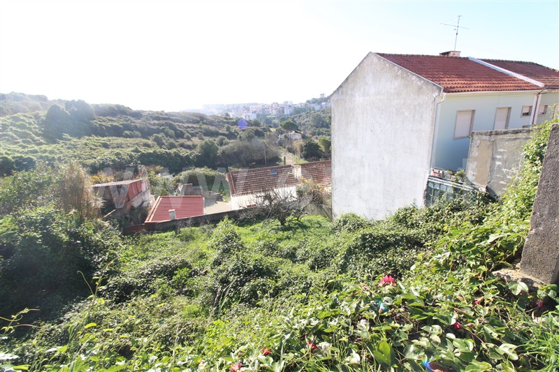 Terreno / Amadora, Mina de Água