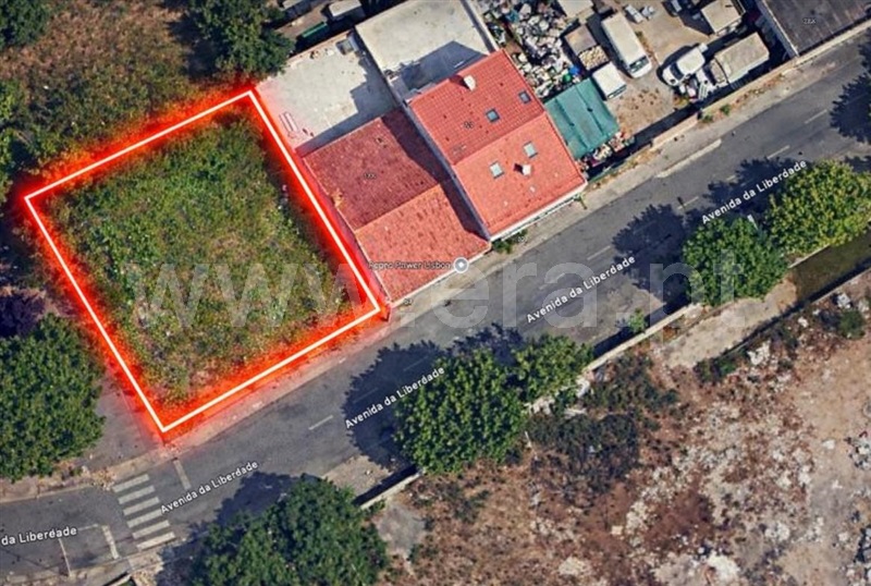 Terreno / Amadora, Mina de Água