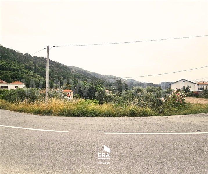 Terreno / Amarante, Candemil