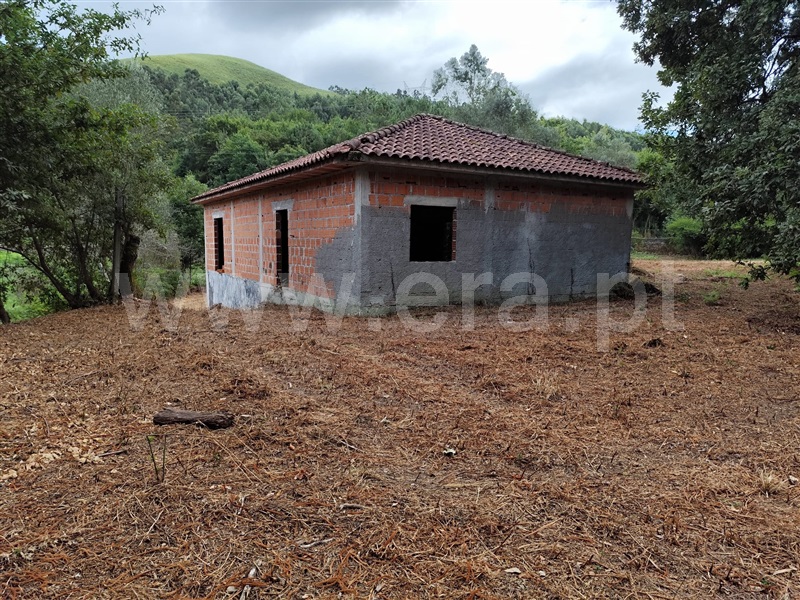 Terreno / Amares, Caldelas, Sequeiros e Paranhos