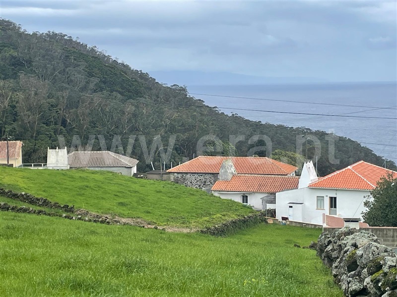 Terreno / Angra do Heroísmo, Serreta - View 2