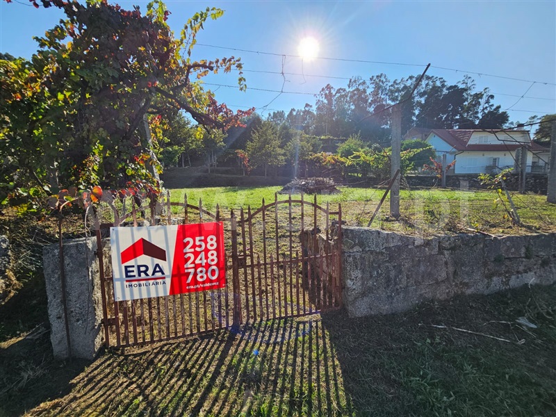 Terreno / Arcos de Valdevez, Aguiã
