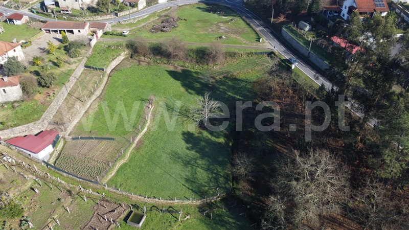 Terreno / Arcos de Valdevez, Couto