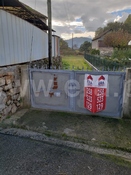 Terreno / Arcos de Valdevez, Couto