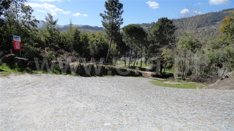 Terreno / Baião, Baião (Santa Leocádia) e Mesquinhata