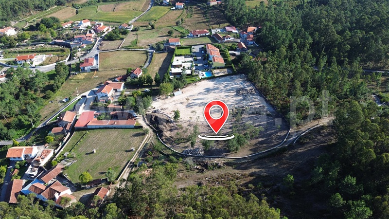 Terreno / Barcelos, Vila Cova e Feitos