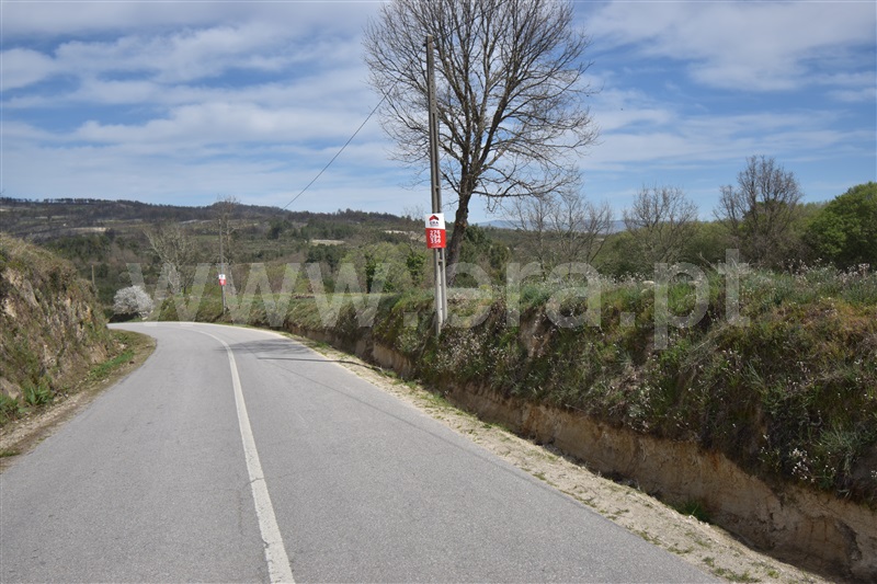 Terreno / Chaves, Ervededo