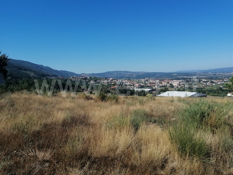 Terreno / Chaves, Madalena e Samaiões