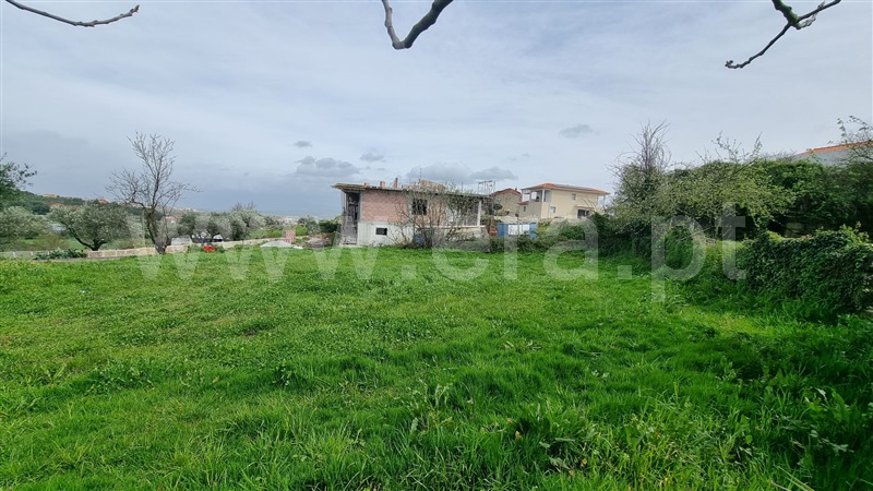 Terreno / Chaves, Madalena e Samaiões