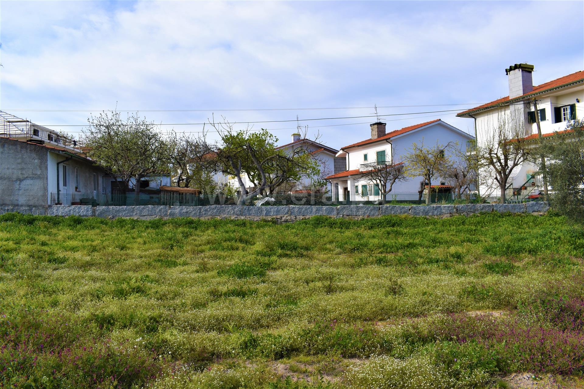 Land for sale in Chaves, Portugal — €57,000