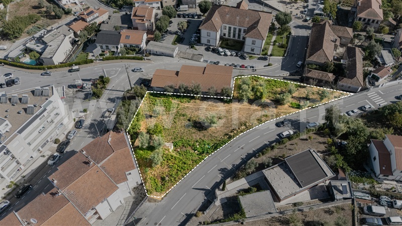 Terreno / Cinfães, Cinfães