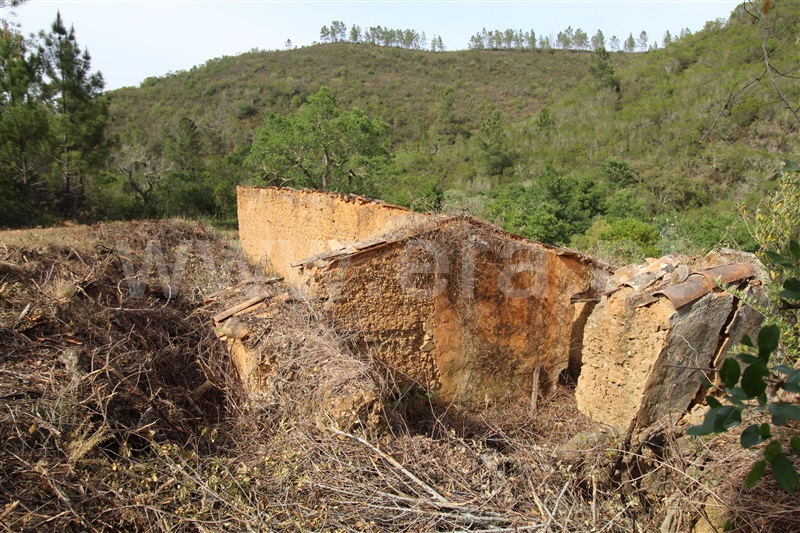 Terreno com ruina / Aljezur, Odeceixe