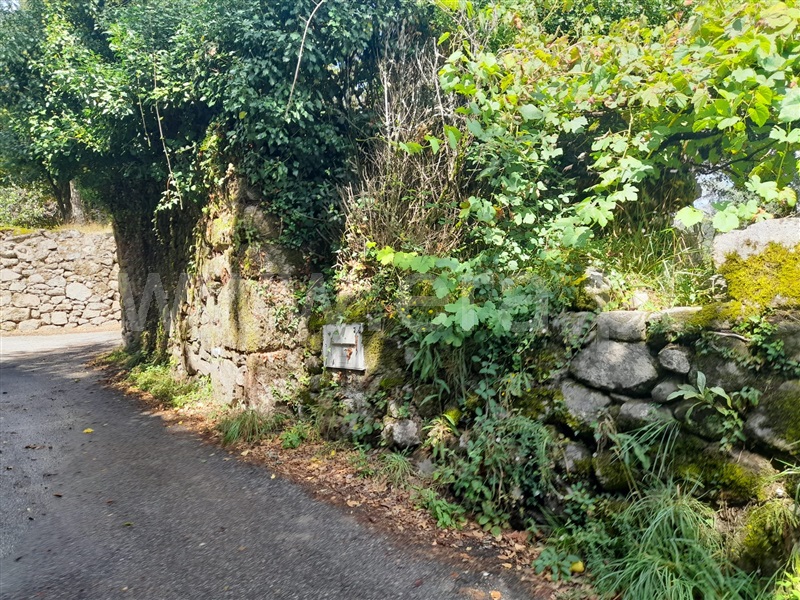 Terreno com ruina  Arcos de Valdevez, Sabadim - 1346516 - 9