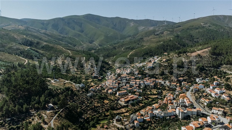 Terreno com ruina  com Agrícola Covilhã, Sobral de São Miguel - 1502640 - 2