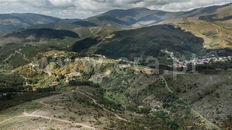 Terreno com ruina / Covilhã, Sobral de São Miguel