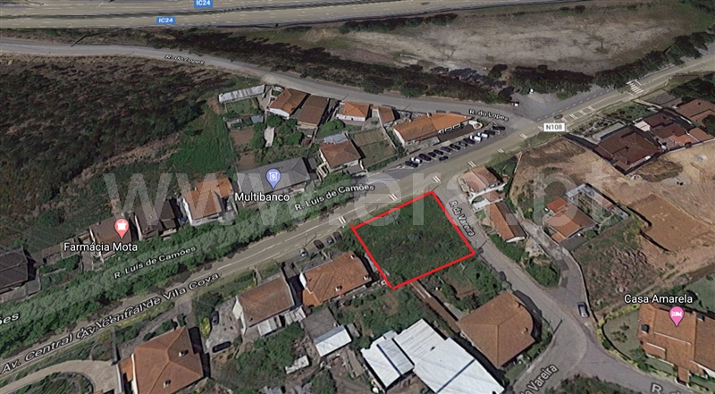 Terreno com ruina / Gondomar, Medas