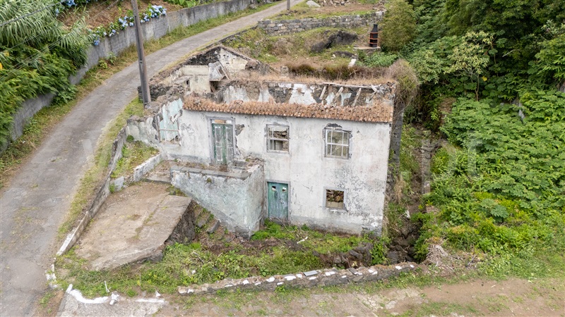 Terreno com ruina / Horta, Castelo Branco