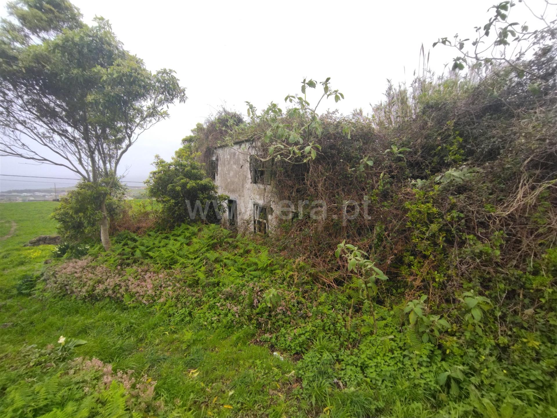 Land for sale in Horta, Portugal — €120,000