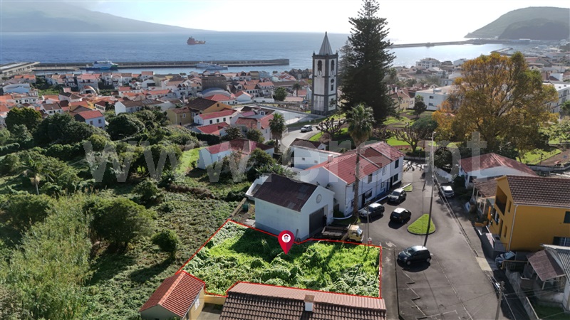 Terreno com ruina / Horta, Horta (Matriz)