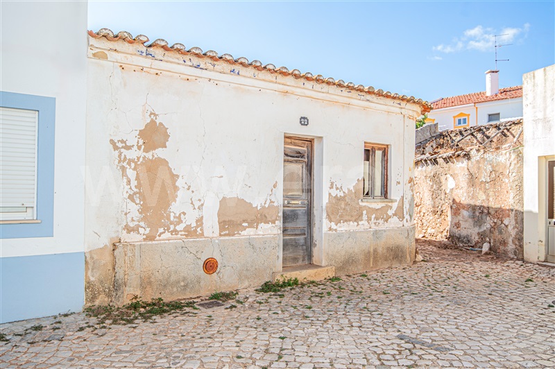 Terreno com ruina  com Urbano Lagos, Bensafrim - 1502540 - 1