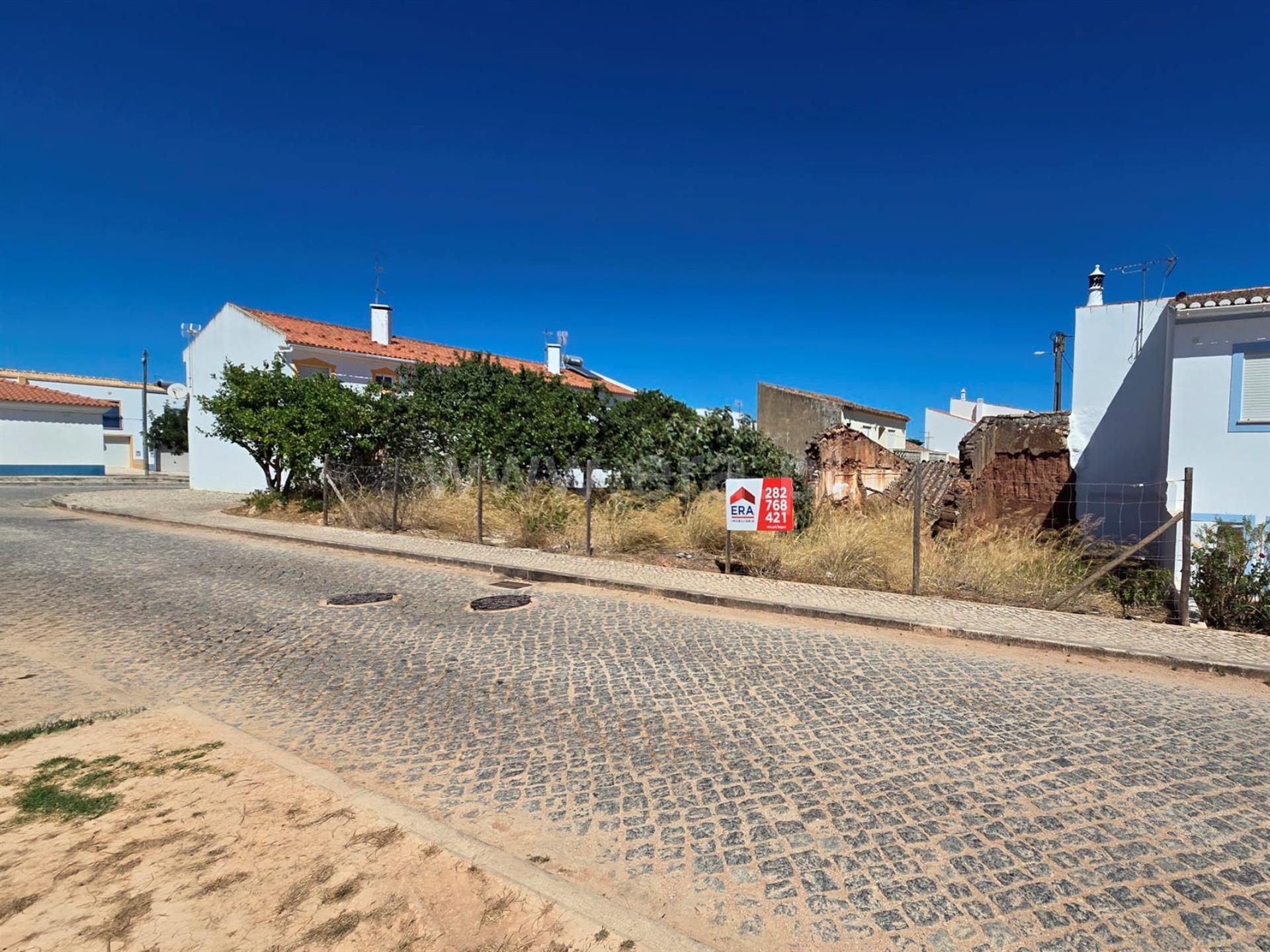 Land for sale in Lagos, Portugal — €175,000