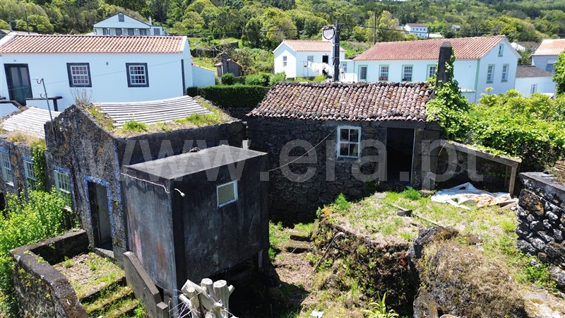 Moradia Rústica  Lajes do Pico, Ribeirinha - 1484570 - 1