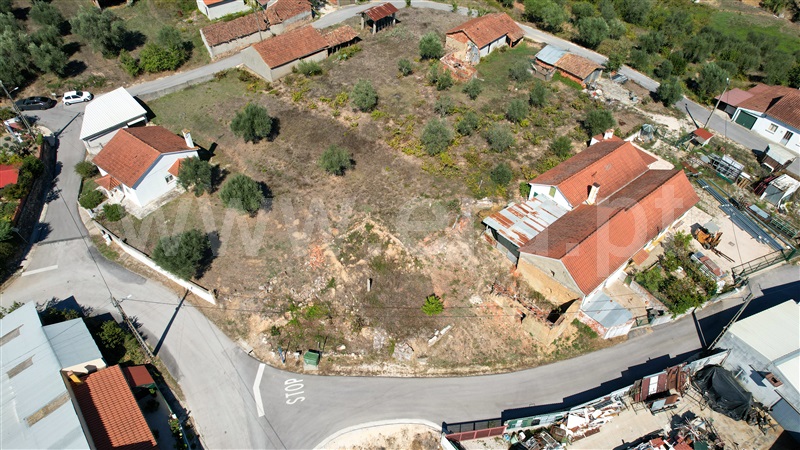 Terreno com ruina  com Urbano Ourém, Caxarias - 1361889 - 2