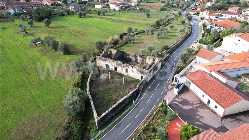 Terreno com ruina  Ourém, Nossa Senhora das Misericórdias - 1362746 - 9