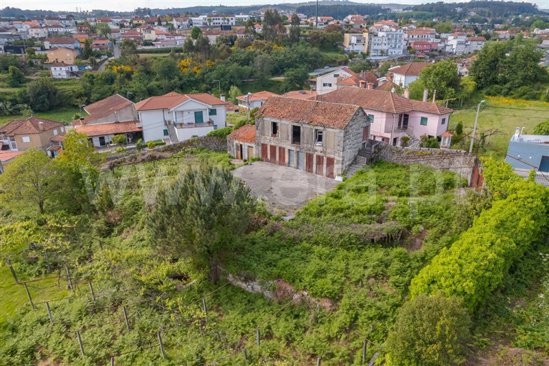 Terreno com ruina / Paços de Ferreira, Frazão Arreigada