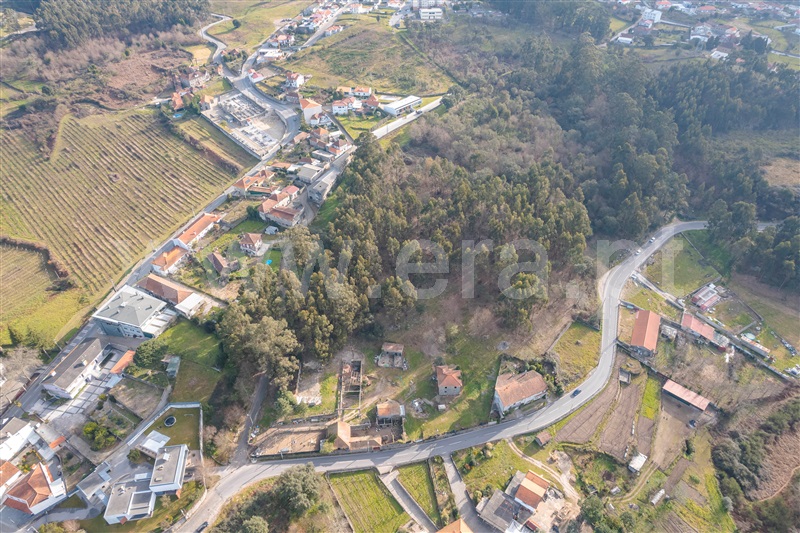 Terreno com ruina / Paços de Ferreira, Paços de Ferreira