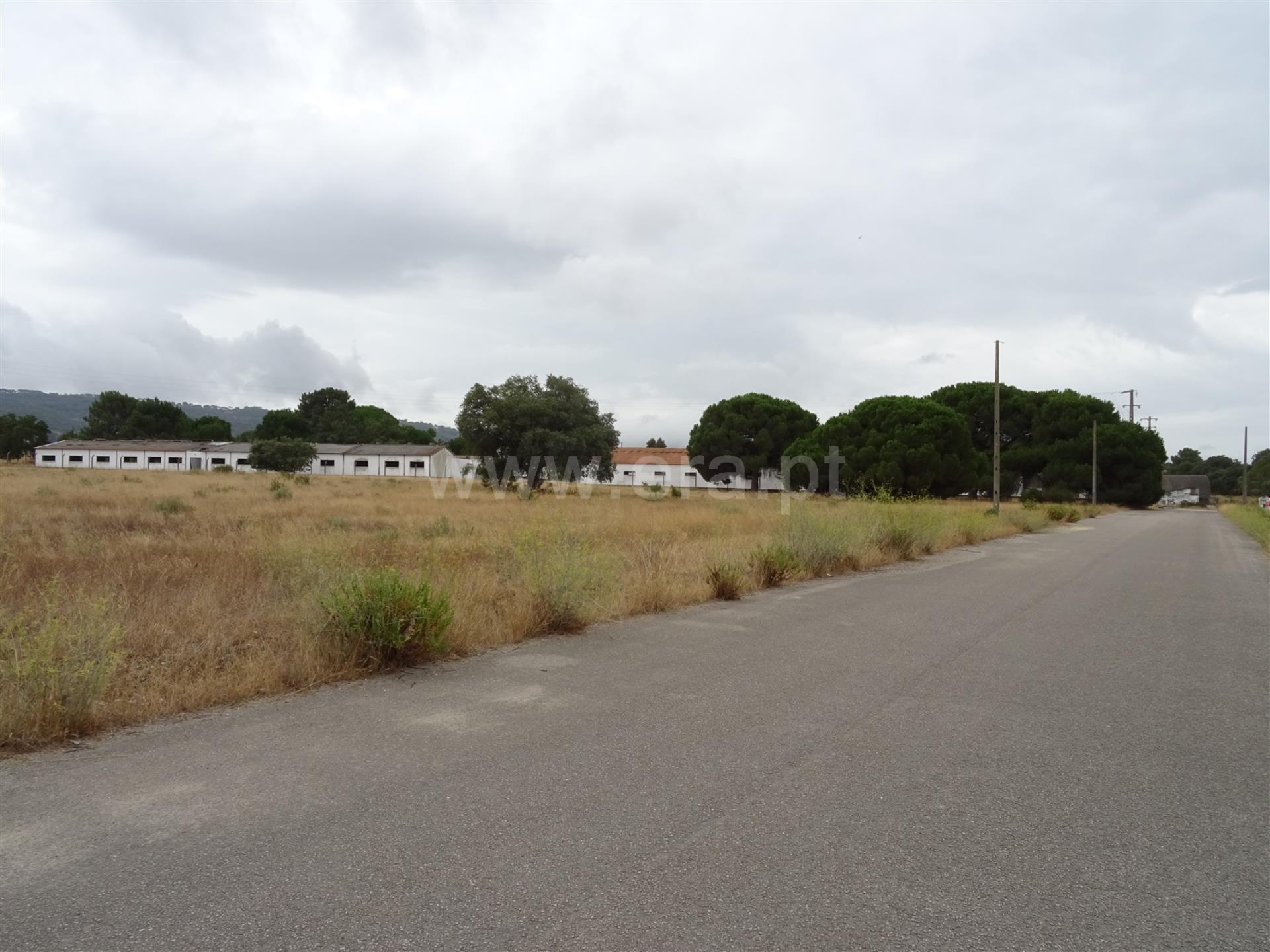 Land for sale in Palmela, Portugal — €422,730