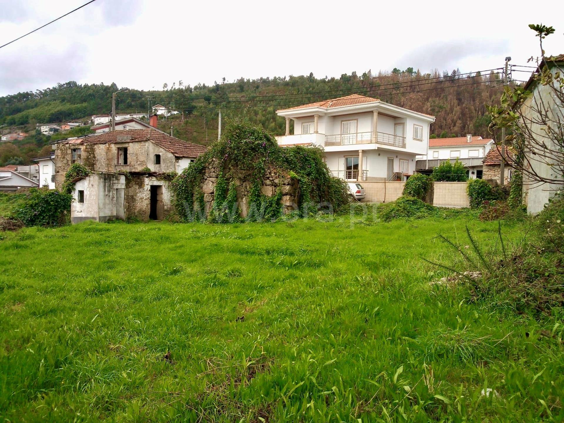 Land for sale in Paredes, Portugal — €120,000