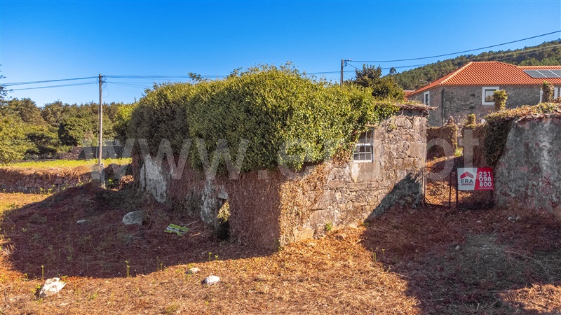 Terreno com ruina  Paredes de Coura, Agualonga - 1410481 - 11