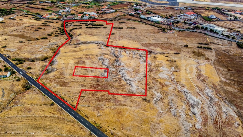 Terreno com ruina / Porto Santo, Porto Santo