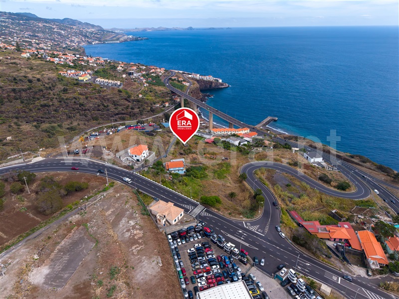 Terreno com ruina / Santa Cruz, Tendeira