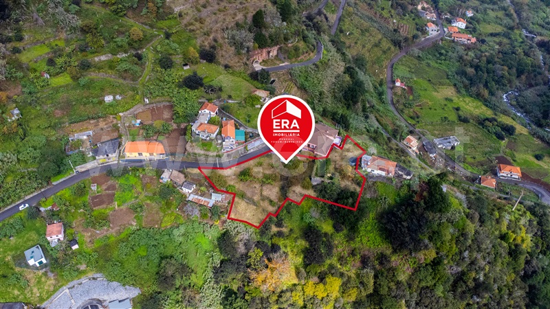Terreno com ruina / Santana, São Jorge