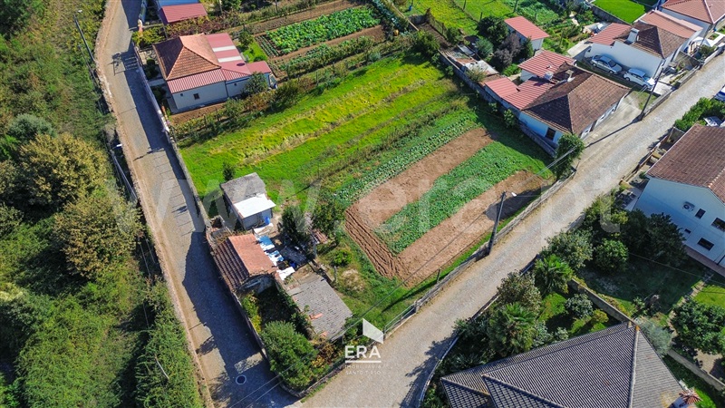 Terreno com ruina / Santo Tirso, Santa Cristina Couto