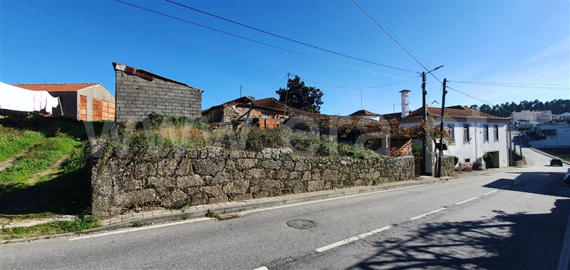 Terreno com ruina T1 Paços de Ferreira, Frazão Arreigada - 1133484 - 3
