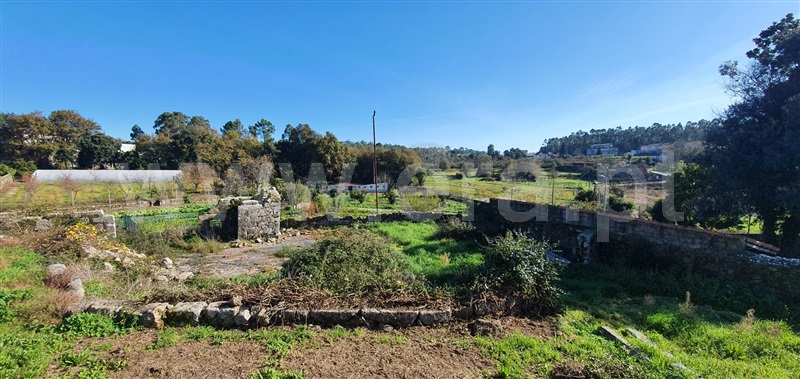 Terreno com ruina T1 Paços de Ferreira, Frazão Arreigada - 1133484 - 4