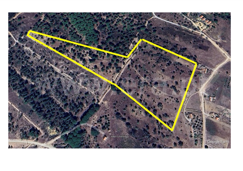 Terreno com ruina T5 / Grândola, Melides