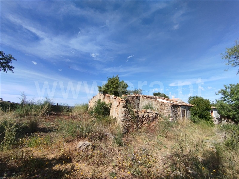 Terreno com ruina  Tavira, Santa Catarina da Fonte do Bispo - 1404666 - 10