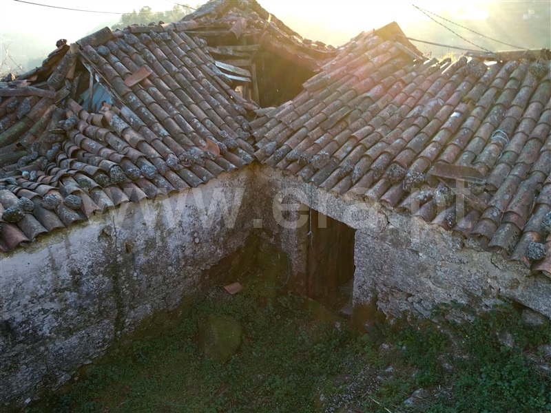 Terreno com ruina  Terras de Bouro, Cibões e Brufe - 978294 - 4