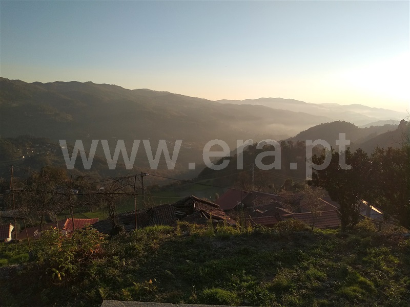 Terreno com ruina  Terras de Bouro, Cibões e Brufe - 978294 - 9