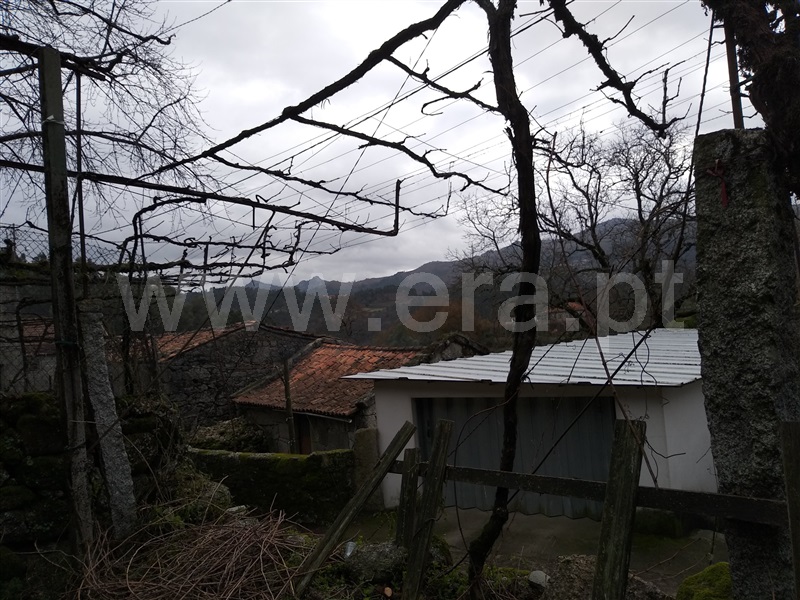 Terreno com ruina  Terras de Bouro, Cibões e Brufe - 983158 - 3